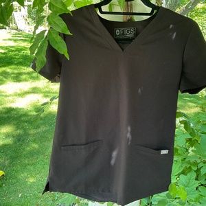 Figs Black Scrub set-XS Casma top & S Livingston Scrub pant